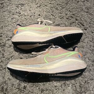 Nike vomero 17
